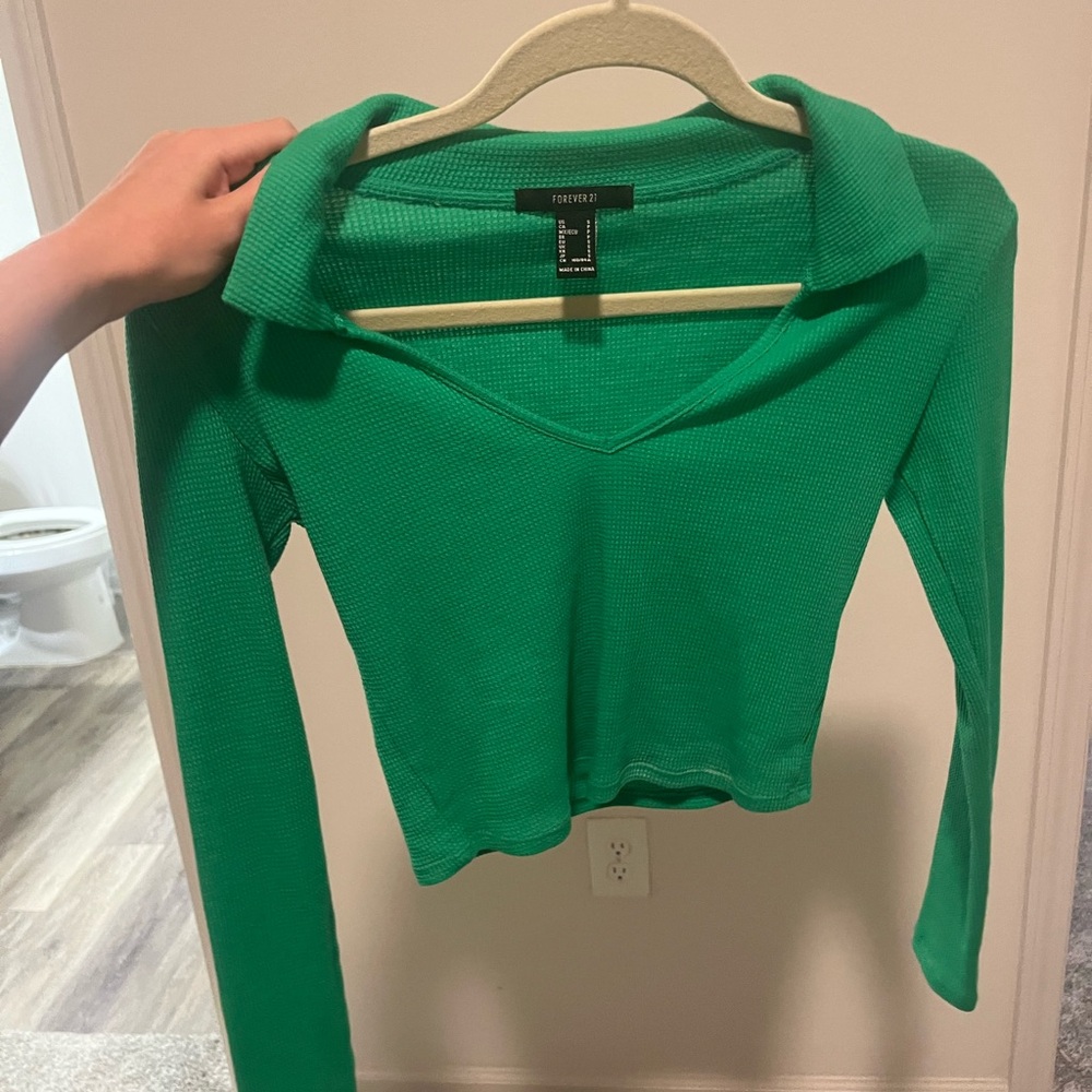Forever 21 Green V-Neck Long Sleeve Top